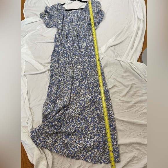 Only blue and white floral v neck midi dress women’s size L - Picture 8 of 13